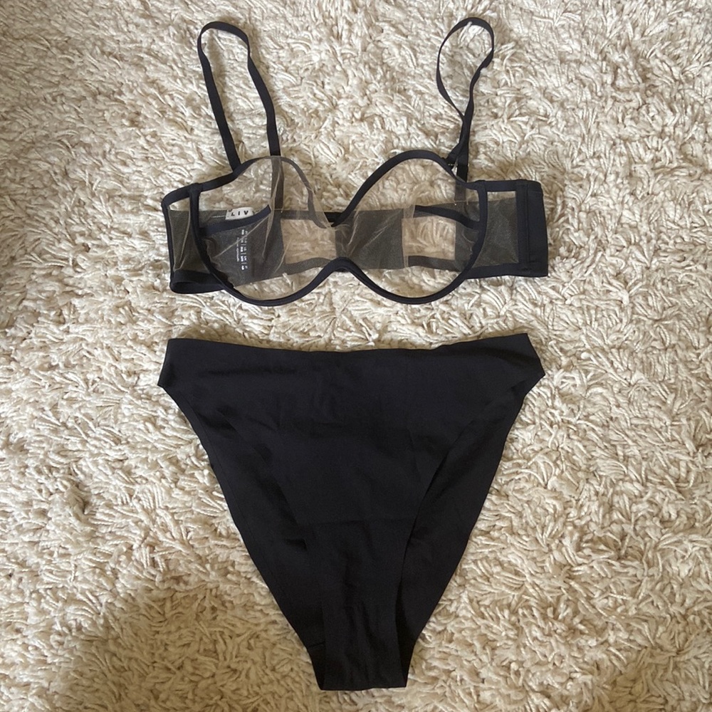 Sexy LIVY matching lingerie set